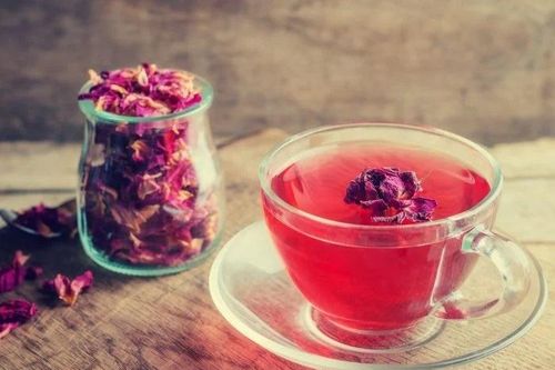Tác dụng tích cực của hoa hồng với tim mạch