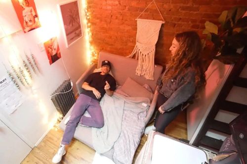 Cuộc sống trong căn hộ hơn 7 m2 ở New York