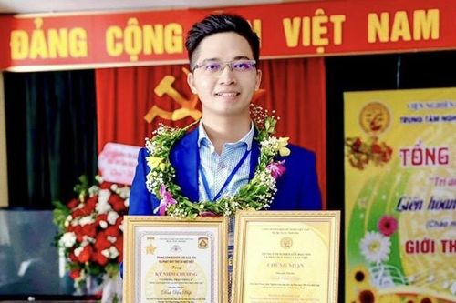 Chùm thơ Đinh Văn Hiệp (Hà Nội)