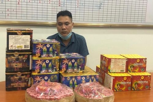 Bán hàng cấm trên mạng kiếm lời