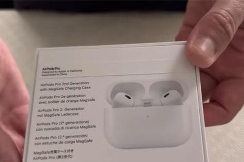 Video 'đập hộp' AirPods Pro 2 đầu tiên trên thế giới khiến các iFan 'đứng ngồi không yên'