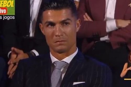 Ronaldo gặp sự cố trên truyền hình Bồ Đào Nha