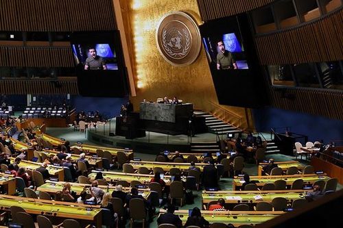 Ukraine đưa ra công thức hòa bình, Trung Quốc kêu gọi ngừng bắn