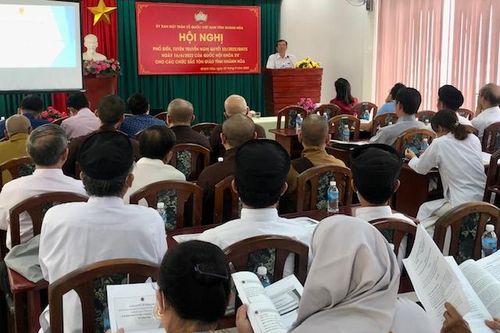 Tuyên truyền Nghị quyết 55 cho các chức sắc tôn giáo