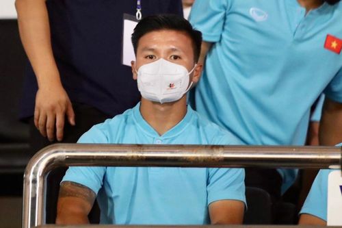 Báo Pháp ngạc nhiên khi Quang Hải không đá trước Singapore