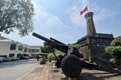 Anh hùng của lòng dân