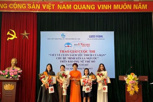 Trao giải cuộc thi 'Viết về cuốn sách yêu thích của bạn'