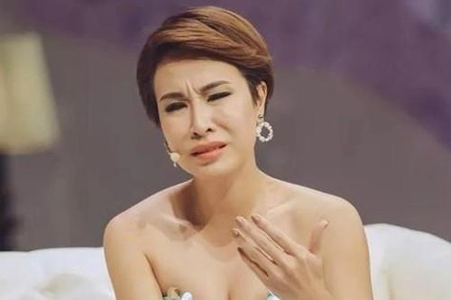 Showbiz 23/9: Uyên Linh hát nhạc chưa xin phép