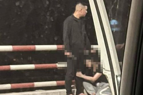 Bắt giam tài xế taxi và nghi phạm đâm chết người ở Láng Hạ