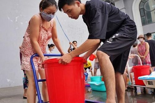 Cư dân Hateco Apollo Xuân Phương: Lại khổ vì mất nước