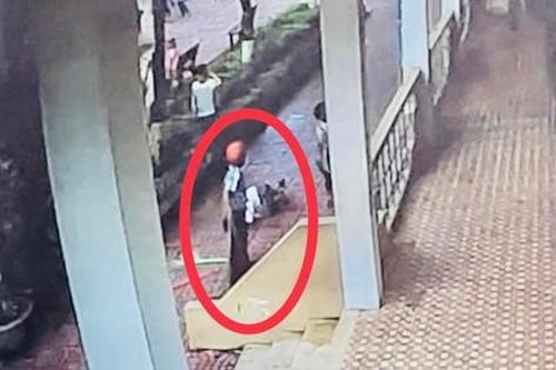 Học sinh lớp 3 nguy kịch vì ngã từ tầng hai xuống đất: Hiệu trưởng nói gì?