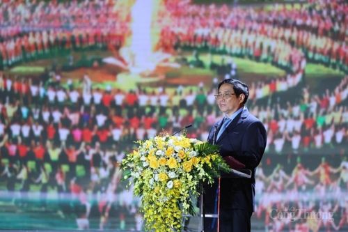 Thủ tướng Chính phủ tham dự lễ đón Bằng UNESCO ghi danh 'Nghệ thuật Xòe Thái' tại Yên Bái