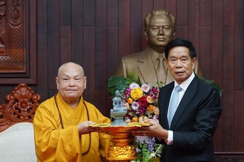 Đoàn lãnh đạo GHPGVN thăm các cơ quan Trung ương, Đại sứ quán Việt Nam tại Lào