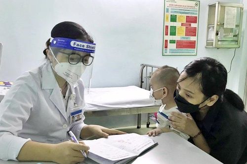 Tp.HCM: Khi nào trạm y tế hết cảnh thiếu thuốc để giảm tải bệnh viện?