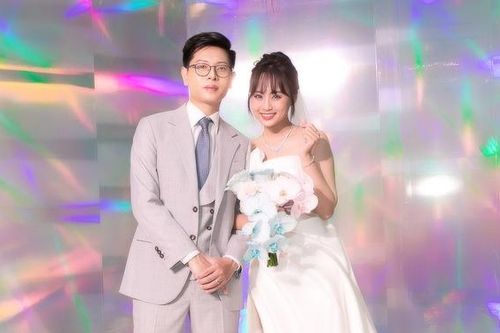 Tiệc cưới Minh Nghi - Bomman: Không gian lạ mắt, ngập tràn lời ngôn tình