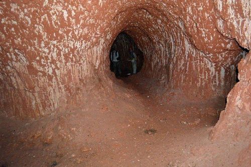 Bí ẩn những đường hầm khổng lồ được tạo ra bởi 'quái vật cổ đại'