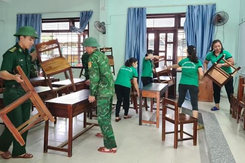 Đà Nẵng phòng chống bão Noru: Hội LHPN phối hợp với đồn biên phòng chuẩn bị sơ tán dân đến nơi an toàn