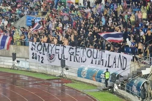 CĐV Thái Lan đòi Chủ tịch LĐBĐ từ chức