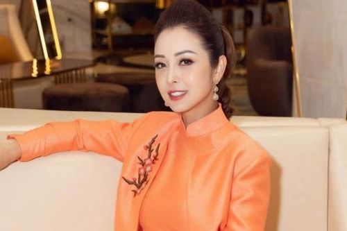 Sao Việt: Hoa hậu Jennifer Phạm quý phái, Đan Trường trẻ trung tuổi 45