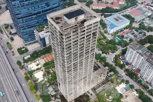 Hoang tàn tòa cao ốc nghìn tỷ 'đắp chiếu' trên đất vàng Hà Nội