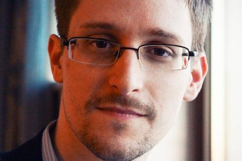 Tổng thống Putin bất ngờ cấp quốc tịch Nga cho cựu sĩ quan tình báo Mỹ Edward Snowden
