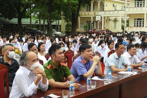 VKSND Vân Đồn tuyên truyền pháp luật cho thanh, thiếu nhi