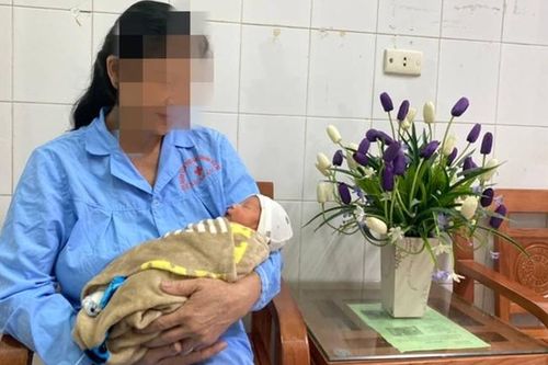 Những nguy cơ với phụ nữ cao tuổi mang thai và sinh con