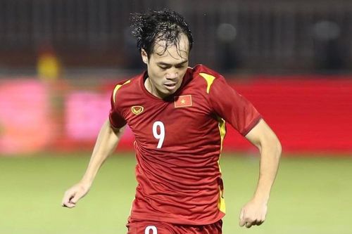 Văn Toàn: 5 năm không ghi bàn, áp lực rất lớn