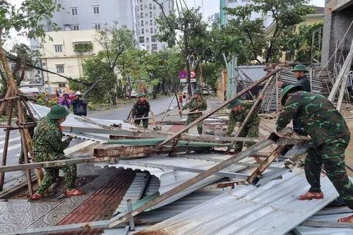 16 người bị thương do bão số 4