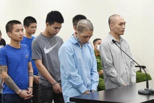 Kẻ chém chết người ở Hà Nội lĩnh 20 năm tù
