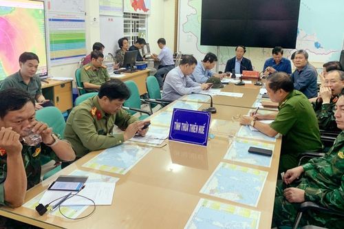 Bắt đầu đánh giá thiệt hại và xử lý hậu bão