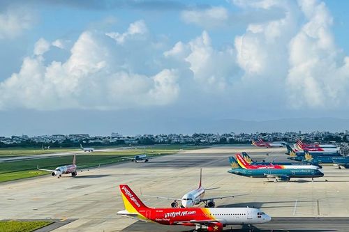 Chuyên gia quan ngại về nhiều quy định 'trói buộc' doanh nghiệp hàng không