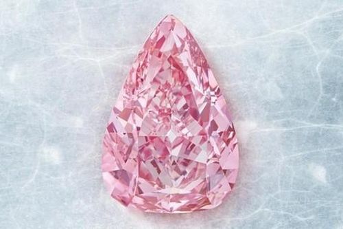 Ngỡ ngàng viên kim cương 'nhất định phát tài' siêu quý hiếm