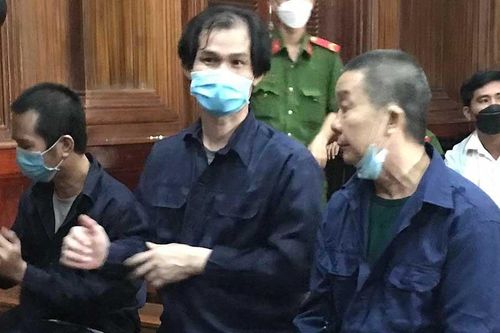 'Nổ' có 5 ngàn tấn vàng gửi ở Mỹ, chiếm đoạt hàng tỷ đồng của giám đốc cả tin
