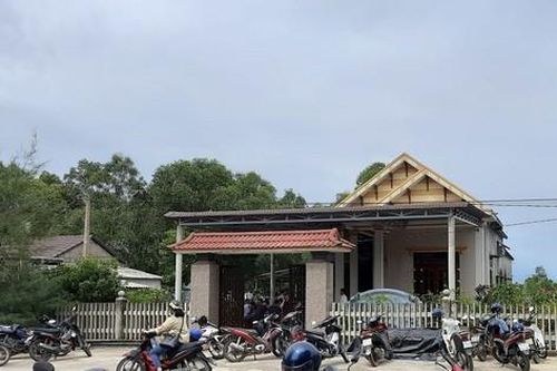 Học sinh trốn trên trần nhà vờ bị bắt cóc, nhắn tin tống tiền cha mẹ