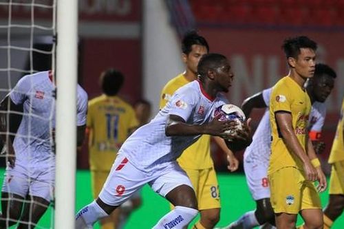 'Thần tài' Rimario ghi bàn, Hải Phòng thoát thua HAGL trên sân nhà
