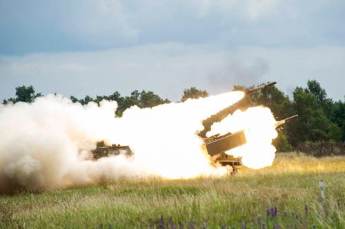 Litva tăng ngân sách quốc phòng để mua HIMARS, máy bay không người lái