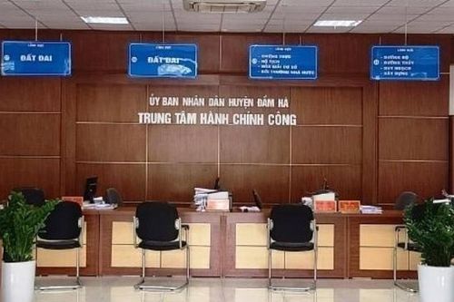 Bị tố hiếp dâm, một Phó giám đốc Trung tâm hành chính công bị đình chỉ công tác