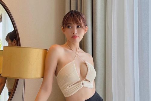 Hình ảnh đời thường của Á hậu 1 Chế Nguyễn Quỳnh Châu