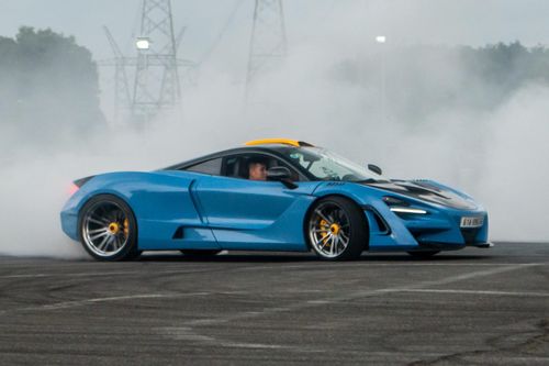 McLaren 720S độ Novitec N-Largo độc nhất Việt Nam drift tại trường đua