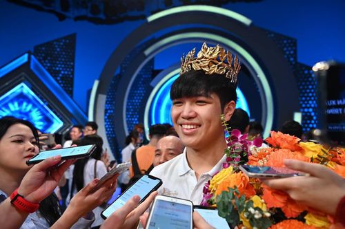 Nam sinh Thái Bình trở thành Quán quân Đường lên đỉnh Olympia năm 2022