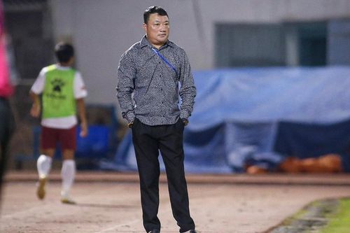 CLB TPHCM thay hết ban huấn luyện