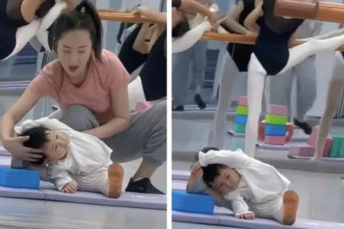 Bé gái 18 tháng siêu dẻo gây tranh cãi ở Trung Quốc