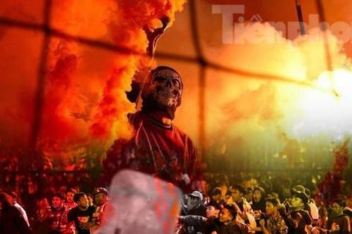 Sự thật tàn khốc về bạo lực ở Indonesia, nơi xem bóng đá nguy hiểm nhất hành tinh