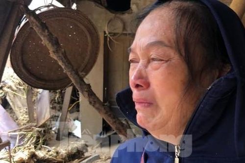 Lũ quét kinh hoàng: 'Mất hết, không biết phải sống sao!'