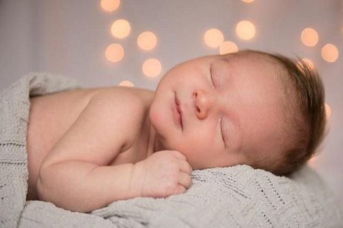 Có nên bổ sung siro ngủ ngon cho bé?
