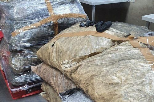 Cuộc chiến chống tội phạm ma túy ở cảng biển Hà Lan
