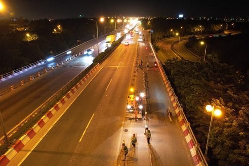 Cầu Thanh Trì có làn đường riêng dành cho xe máy