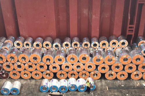 Vì sao Tôn Phương Nam có thể 'che chở mọi công trình'?