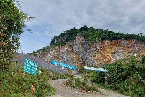 Đình chỉ 3 tháng, xử phạt mỏ đá công ty Hồng Trường 370 triệu đồng